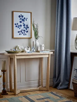 Mesa consola Serrone, Nature