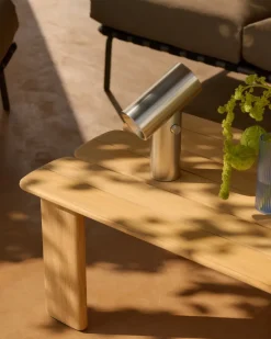 Mesa de centro Assemble, Teca, 135 × 55 cm