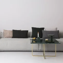 Mesa de centro Ninety, mármol carrara, estructura negra