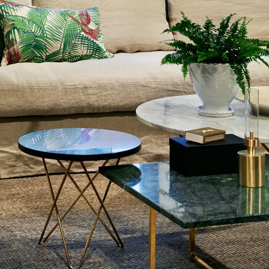 Mesa de centro O Table, roble lacado mate, estructura de acero inoxidable