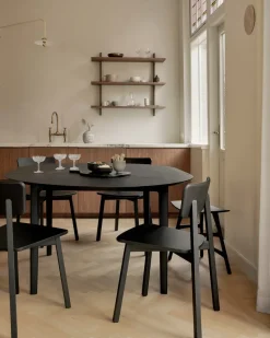 Mesa de comedor Bok ovalada 129/179x100x76 cm, Roble teñido negro