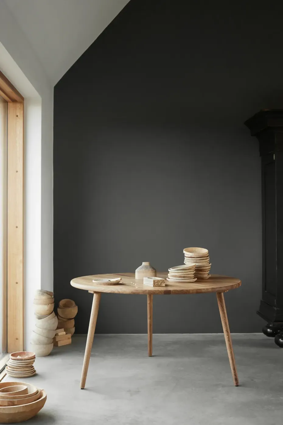 Mesa de comedor Miss Tailor redonda Ø130 cm, roble natural tratado con aceite, tablero fijo