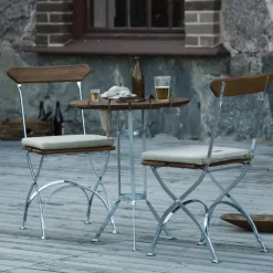 Mesa de tres patas Bryggeri, Teca-estructura galvanizada en caliente