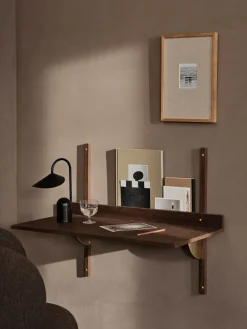 Mesa escritorio Sector, Smoked Oak, brass