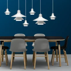 Mesa Form 120x120 cm, Green, patas de roble