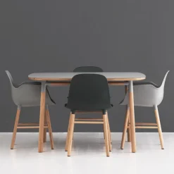 Mesa Form 120x120 cm, Green, patas de roble