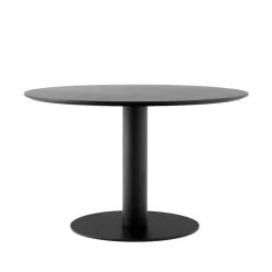 Mesa In Between SK12, Roble lacado negro, base de metal negro mate