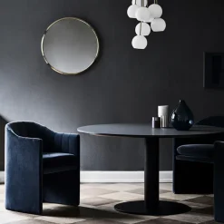 Mesa In Between SK12, Roble aceitado ahumado, soporte de metal negro mate