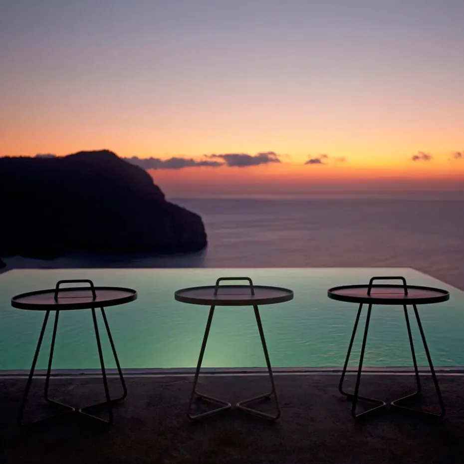 Mesa On the move Ø44 cm, Dark green