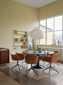 Mesa pedestal Midst, Dark oiled oak-black, Ø160 cm