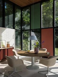 Mesa pedestal Midst, Oiled oak-grey, Ø160 cm