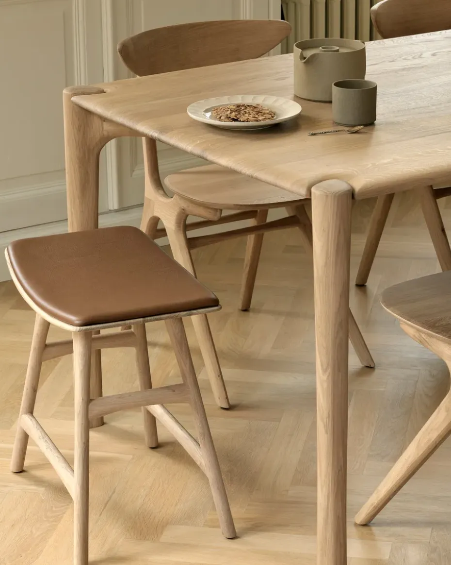 Mesa PI, Roble aceitado con cera dura, 180 x 90 x 76 cm