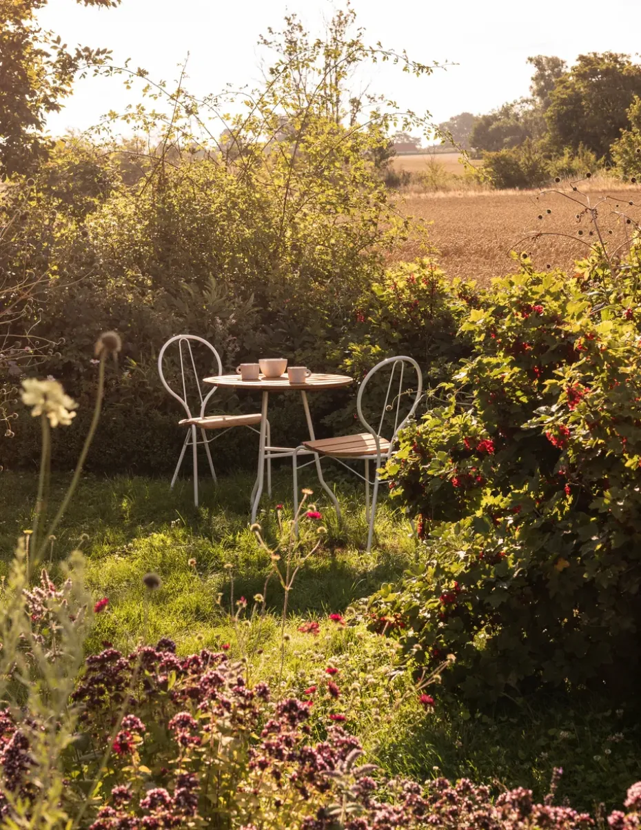 Mesa Pia Ø70 cm, Soporte de acero lacado blanco - roble aceitado