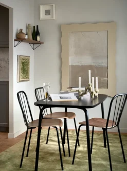 Mesa Same Table, negro