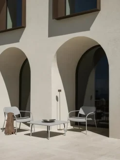 Mesa YUA lounge table 80x80 cm, Silk grey