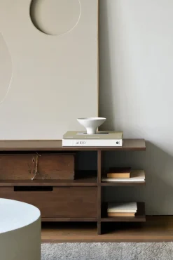 Mueble multimedia Kabuki, Teca teñida oscura
