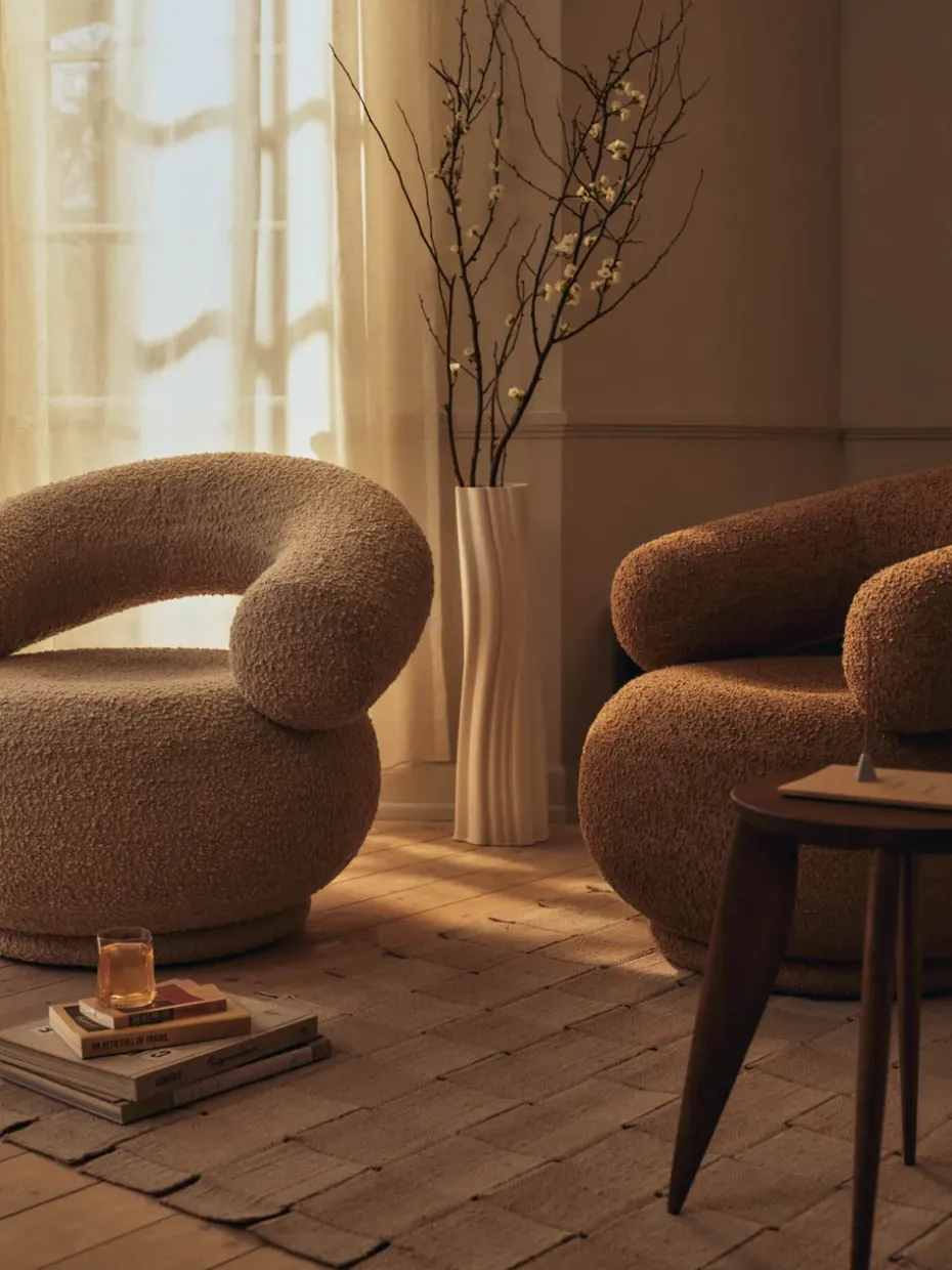 Orbo Lounge chair, Raw bouclé - Tan
