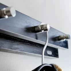 Perchero Cutter, Roble, teñido en negro, 7 pomos