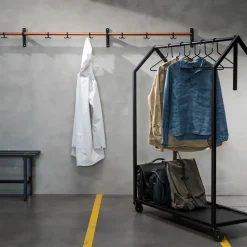 Perchero Nostalgi, Nogal, aluminio stativ