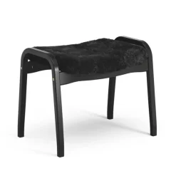 Reposapiés Lamino, Piel de oveja black-haya teñida de negro