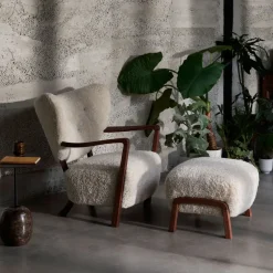 Reposapiés Wulff ATD3, Tela karakorum 003 beige, patas de roble aceitado blanco