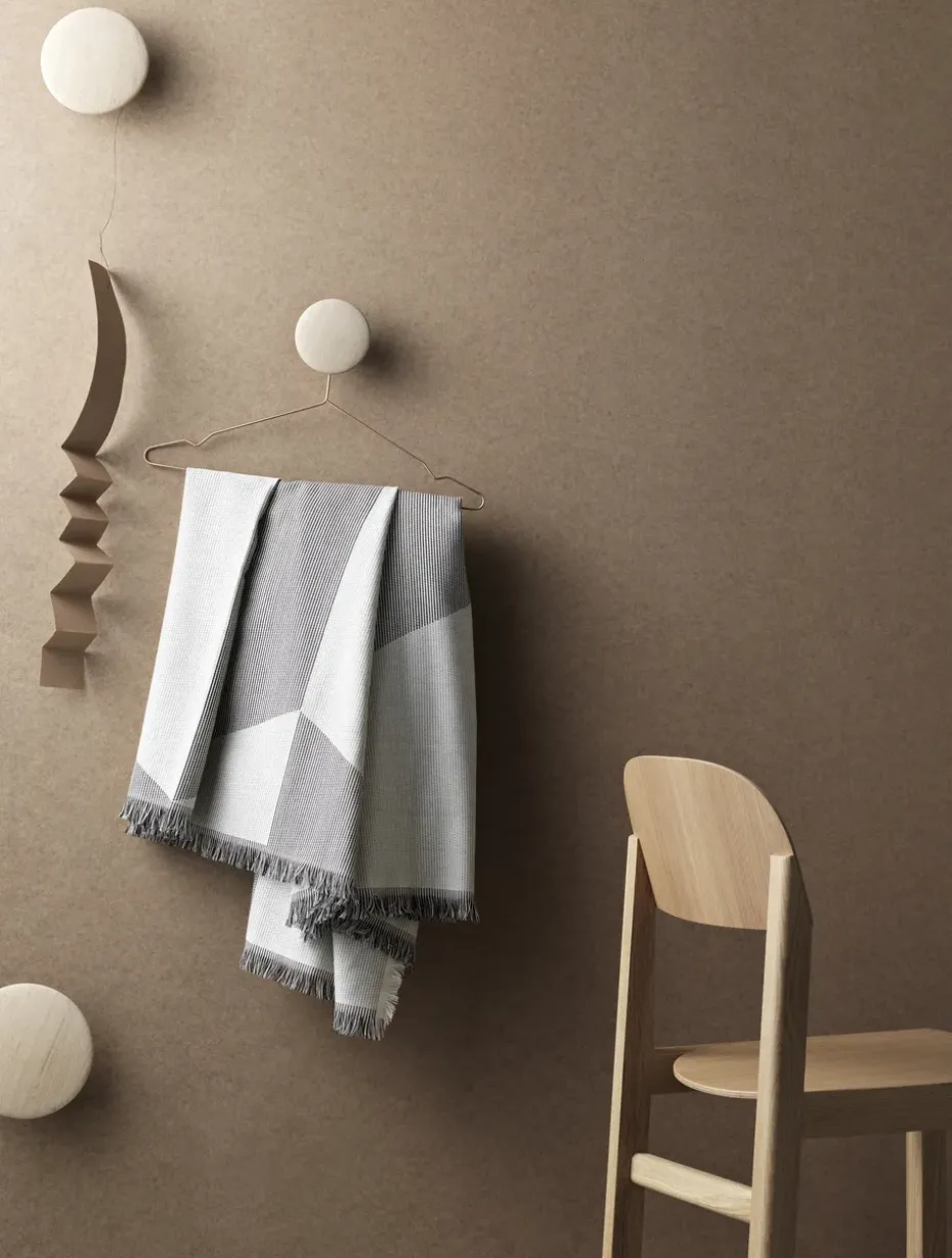 Set de 5 colgadores de pared The Dots, roble