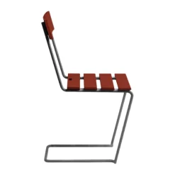 Silla 1, Roble lacado en rojo oscuro - estructura galvanizada en caliente