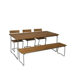 Silla 1, Teca-estructura galvanizada en caliente