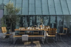 Silla 1, Teca-estructura galvanizada en caliente