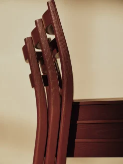 Silla Boda, Red brown