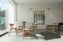 Silla Bok, Roble con aceite duro encerado