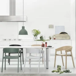 Silla con reposabrazos Cover, negro