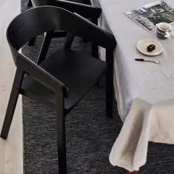 Silla con reposabrazos Cover, negro