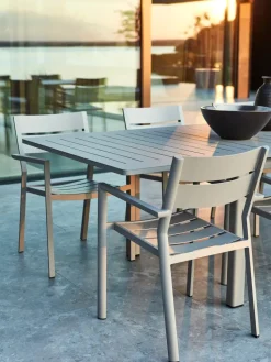 Silla con reposabrazos Delia, Blanco