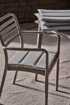 Silla con reposabrazos Messina, Taupe