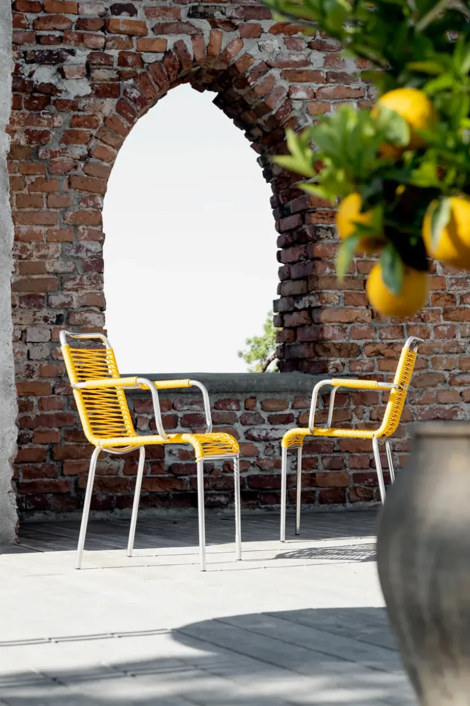 Silla con reposabrazos Mya aluminio, Yellow