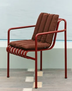 Silla con reposabrazos Palissade Dining, Iron red