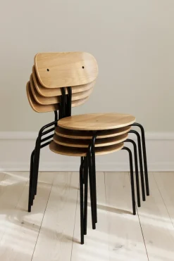 Silla Curious, Oak-black legs