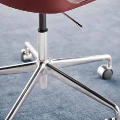 Silla de oficina Rely HW28, Red brown, base giratoria en negro