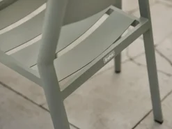 Silla Delia, Dusty green