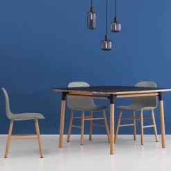 Silla Form, Green, patas de roble