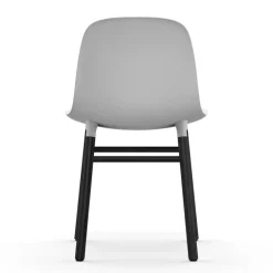 Silla Form patas negras, blanco