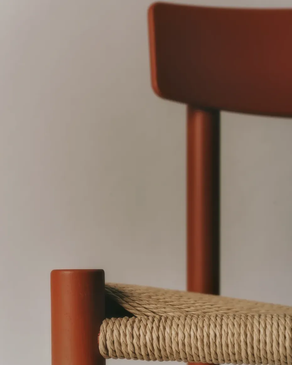 Silla J39, Herritage red-trenzado natural