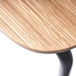 Silla J182 Holmen , Chapa de roble - patas negras