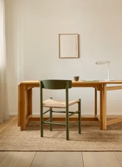 Silla J39, Khaki green-trenzado natural