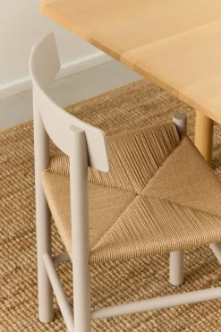 Silla J39, Pebble grey-trenzado natural