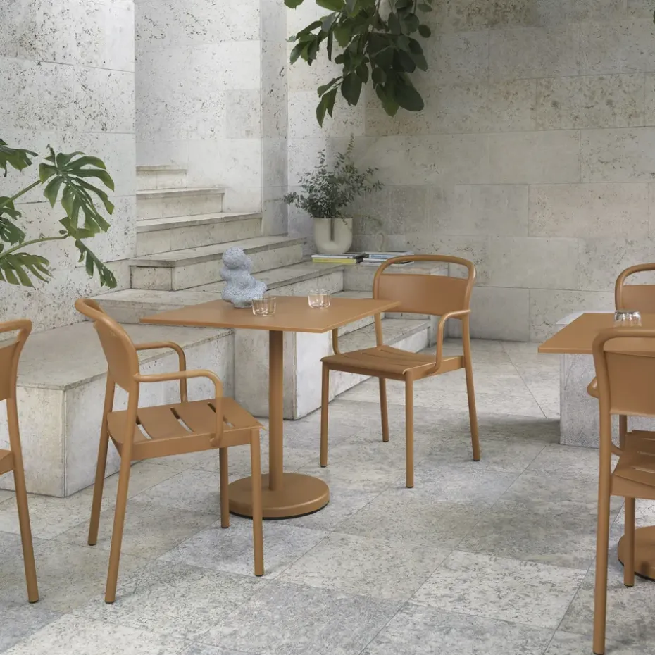 Silla Linear steel armchair, Burnt orange