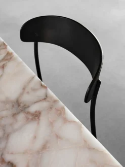 Silla Missing, Fresno negro