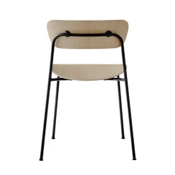 Silla Pavilion AV1, roble lacado