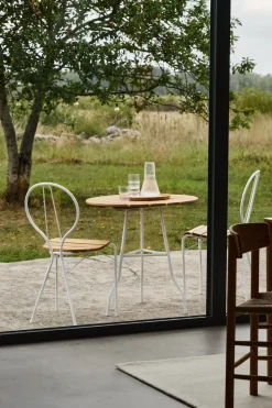 Silla Pia, Soporte de acero lacado blanco - roble aceitado